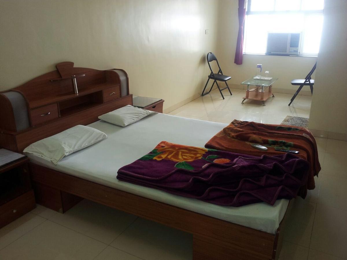 فيلا ساتارافي Sarang Lodging & Boarding المظهر الخارجي الصورة